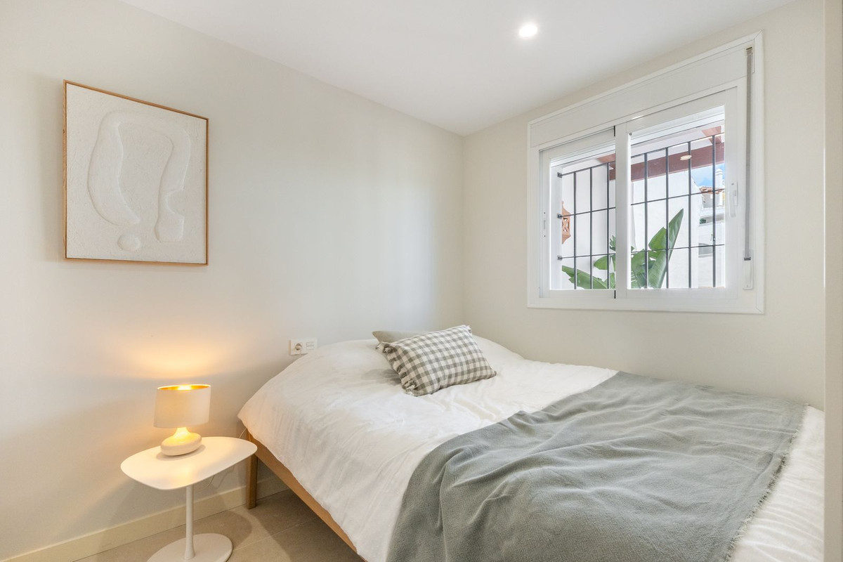 3 Bed Apartment for sale in Nueva Andalucía Costa Del Sol, Málaga, Spain