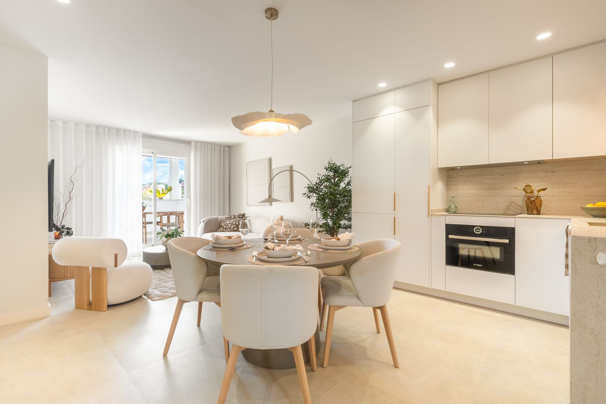 3 Bed Apartment for sale in Nueva Andalucía Costa Del Sol, Málaga, Spain