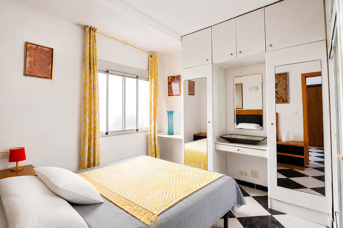 Se vende Apartamento en Planta Última de 1 dormitorios en Costa Del Sol, Málaga, España