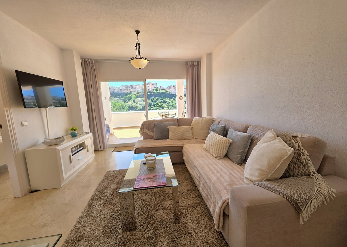 2 Bed Apartment for sale in Calahonda Costa Del Sol, Málaga, Spain
