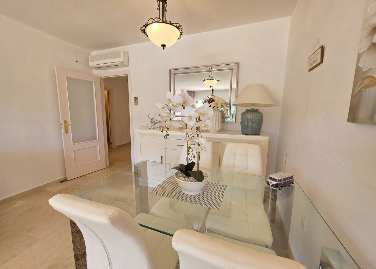 2 Bed Apartment for sale in Calahonda Costa Del Sol, Málaga, Spain