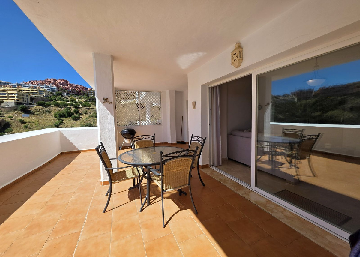 2 Bed Apartment for sale in Calahonda Costa Del Sol, Málaga, Spain