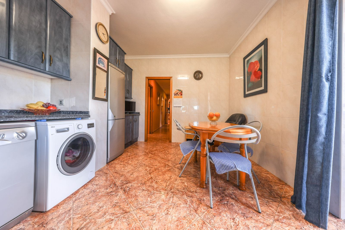 3 Bed Townhouse for sale in Monda Costa Del Sol, Málaga, Spain