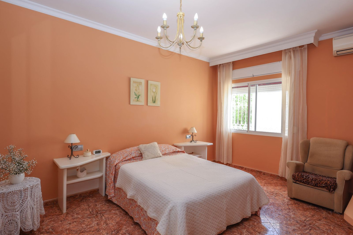 3 Bed Townhouse for sale in Monda Costa Del Sol, Málaga, Spain