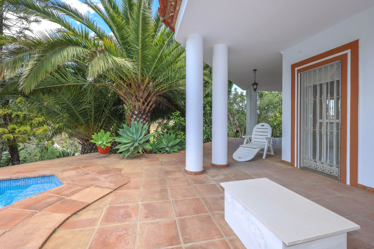 3 Bed Townhouse for sale in Monda Costa Del Sol, Málaga, Spain