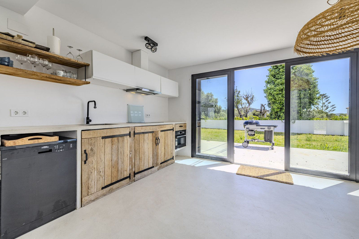 6 Bed Townhouse for sale in Javea Costa Blanca, Alicante, Spain