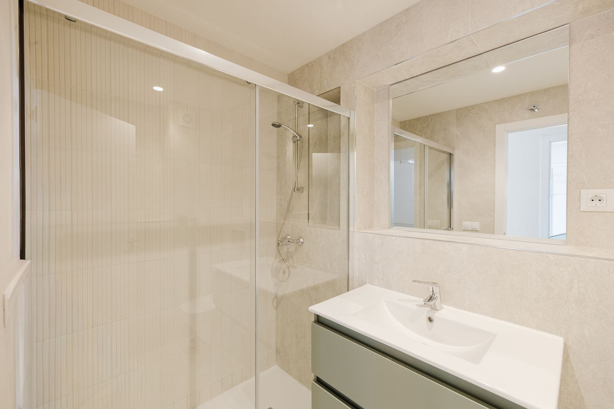 3 Bed Apartment for sale in Torremolinos Centro Costa Del Sol, Málaga, Spain