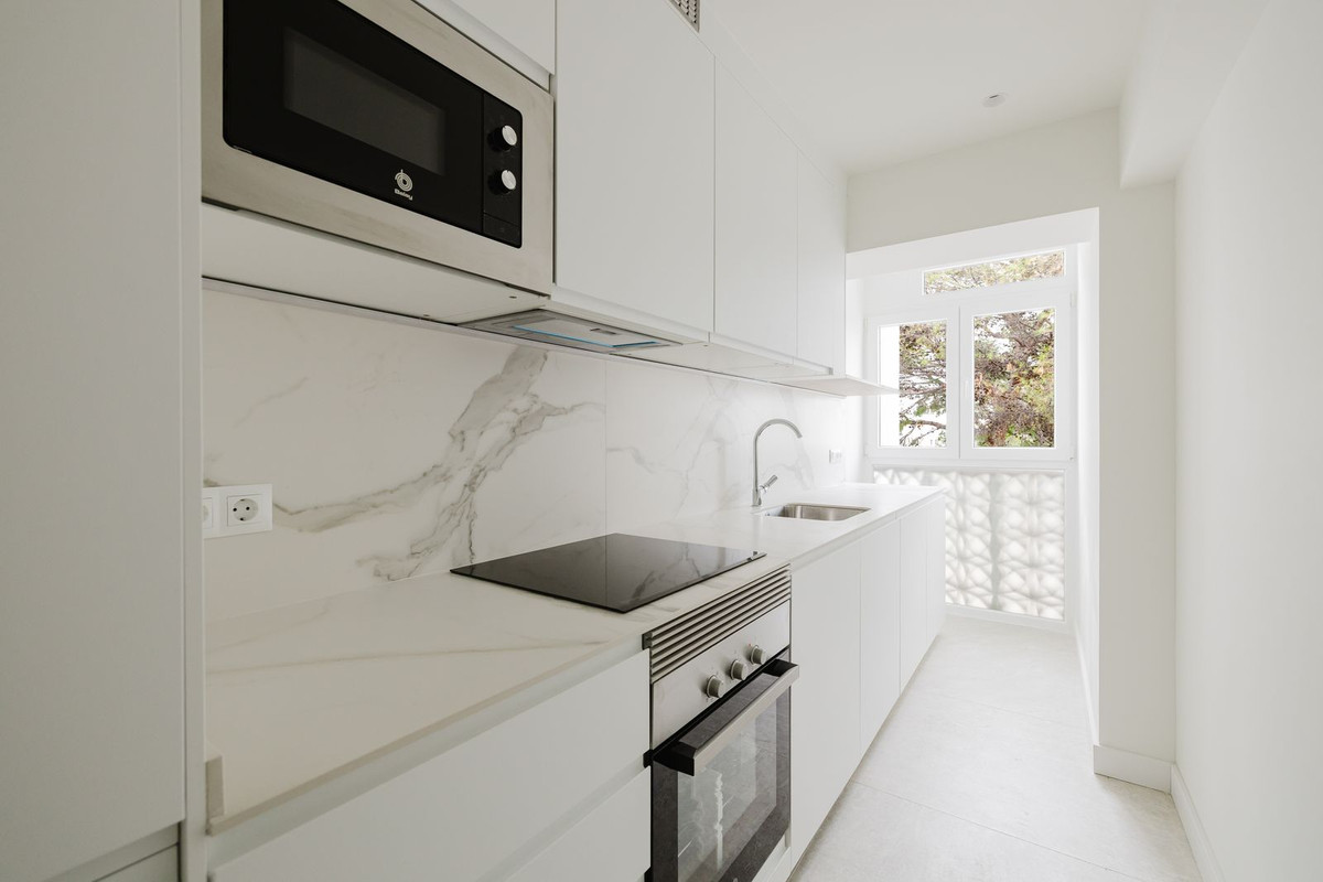 3 Bed Apartment for sale in Torremolinos Centro Costa Del Sol, Málaga, Spain