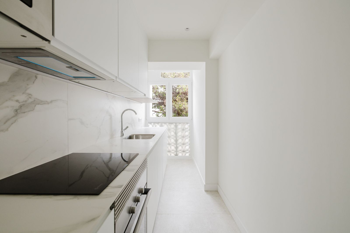 3 Bed Apartment for sale in Torremolinos Centro Costa Del Sol, Málaga, Spain