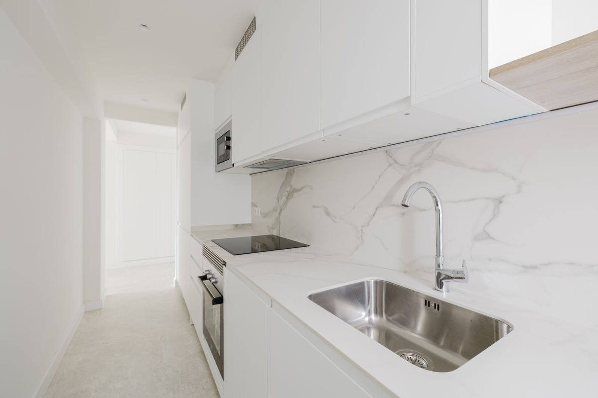 3 Bed Apartment for sale in Torremolinos Centro Costa Del Sol, Málaga, Spain