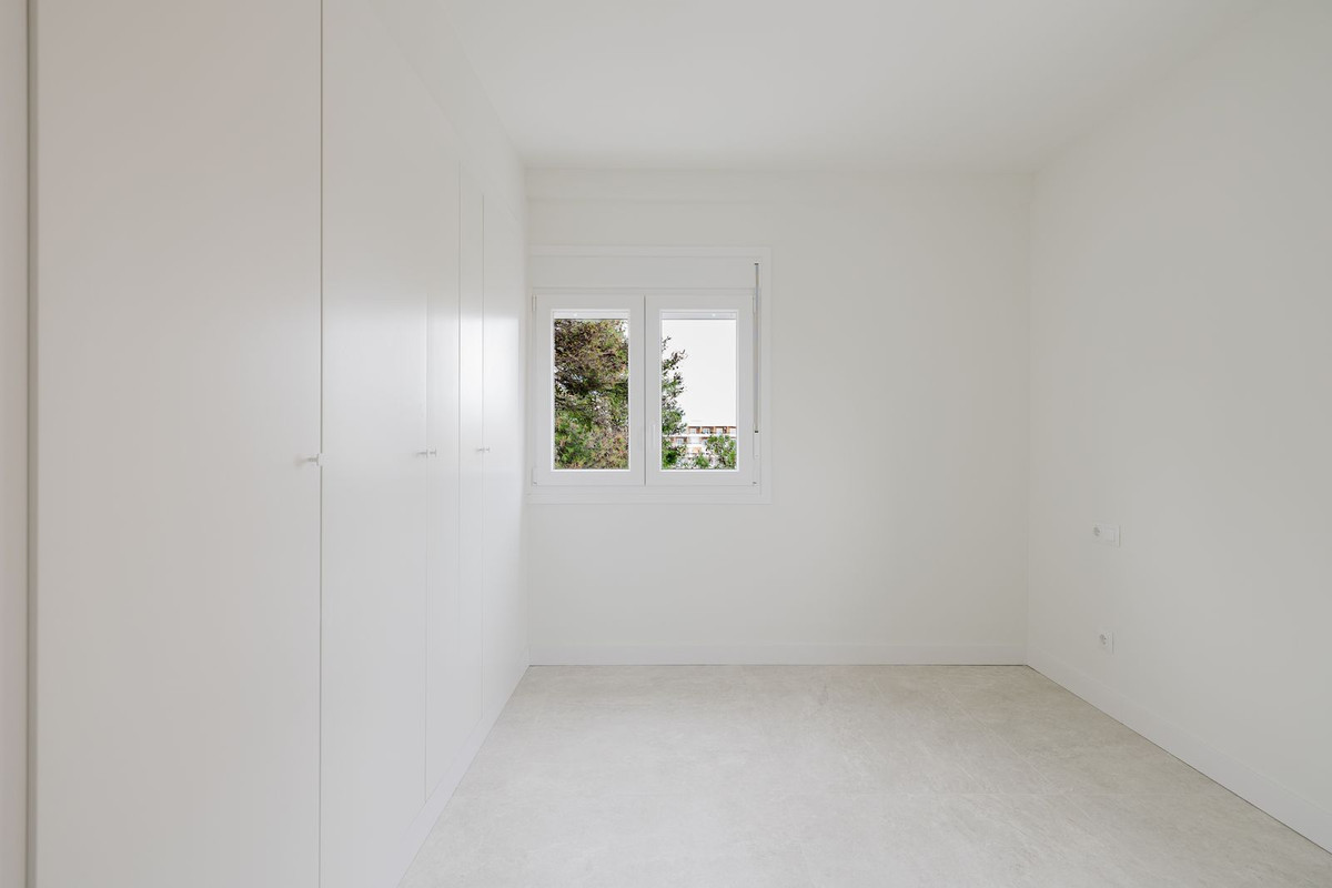 3 Bed Apartment for sale in Torremolinos Centro Costa Del Sol, Málaga, Spain