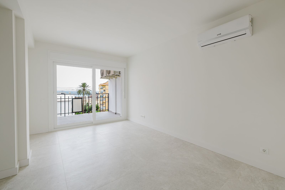3 Bed Apartment for sale in Torremolinos Centro Costa Del Sol, Málaga, Spain