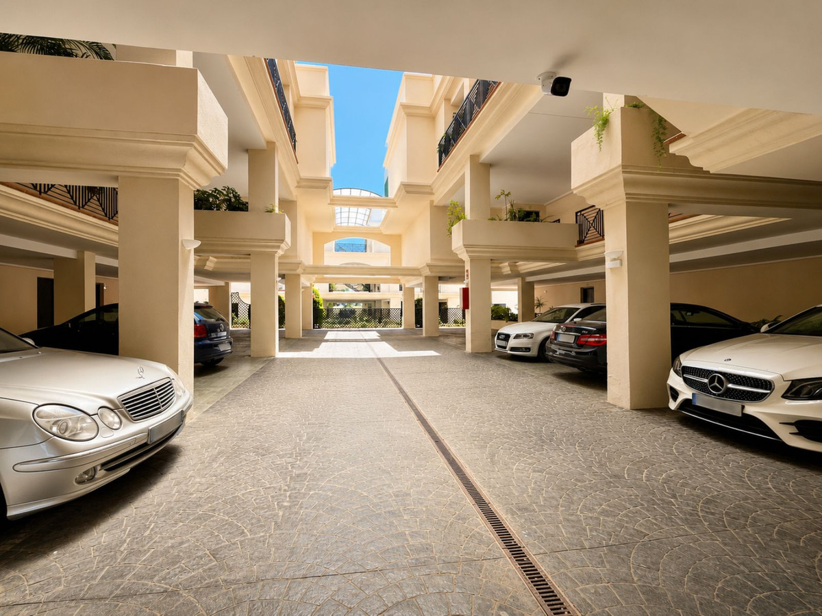 Se vende Apartamento en Planta Última de 2 dormitorios en Costa Del Sol, Málaga, España