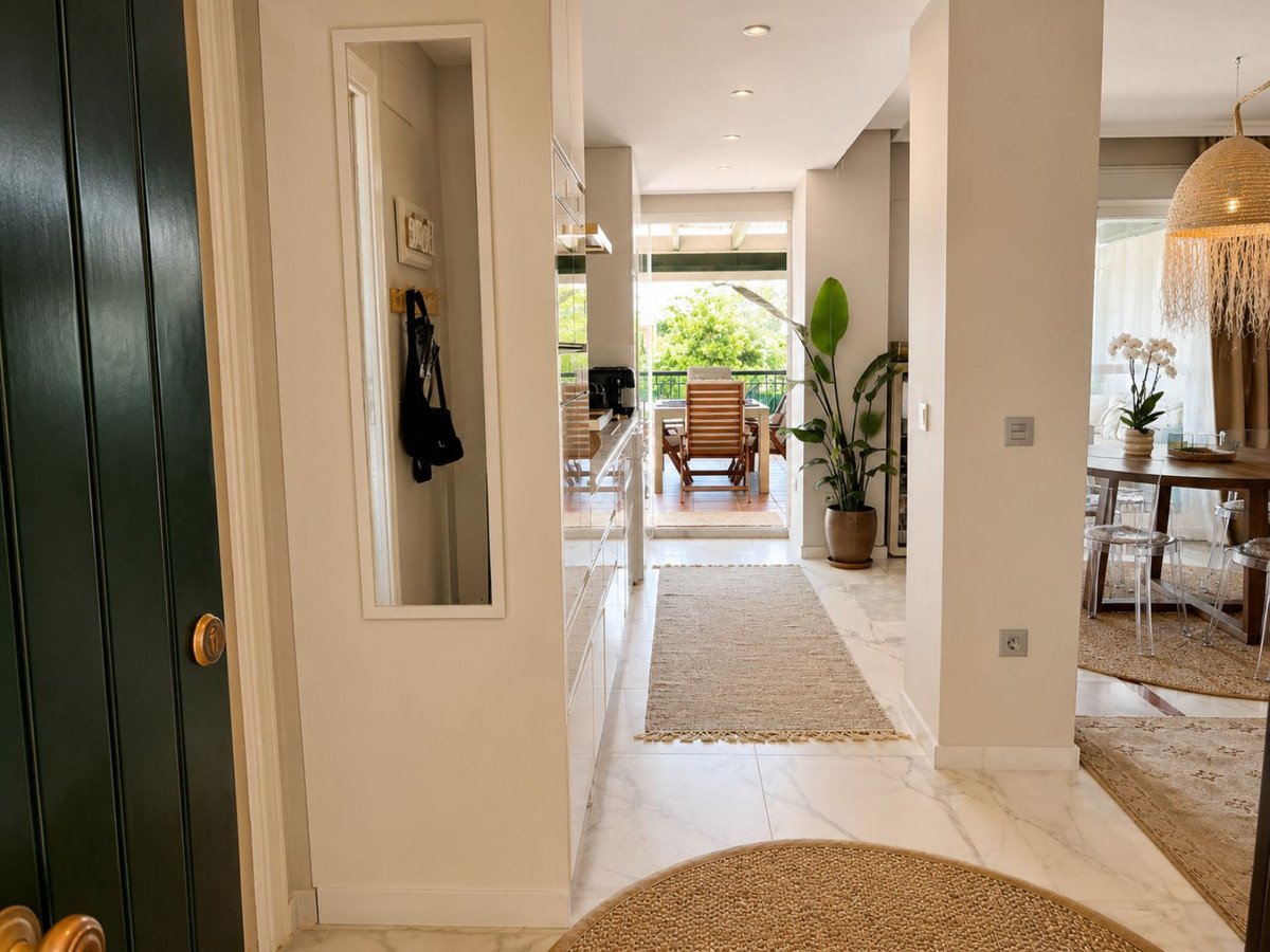 Se vende Apartamento en Planta Última de 2 dormitorios en Costa Del Sol, Málaga, España