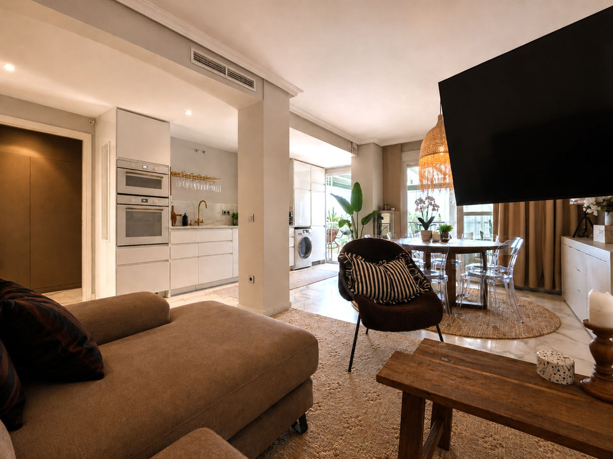 Se vende Apartamento en Planta Última de 2 dormitorios en Costa Del Sol, Málaga, España