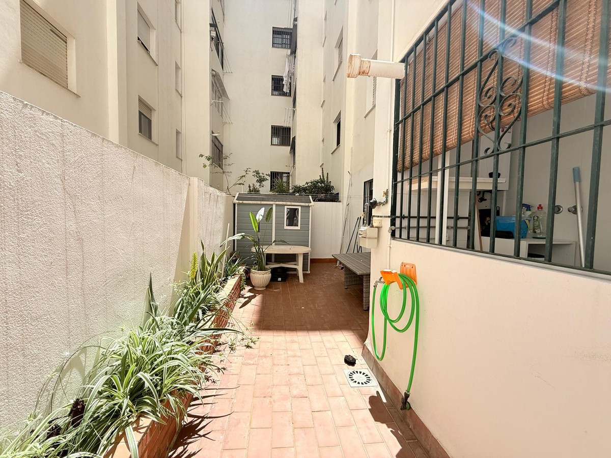 3 Bed Apartment for sale in Fuengirola Costa Del Sol, Málaga, Spain