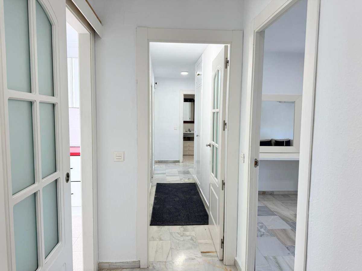 3 Bed Apartment for sale in Fuengirola Costa Del Sol, Málaga, Spain