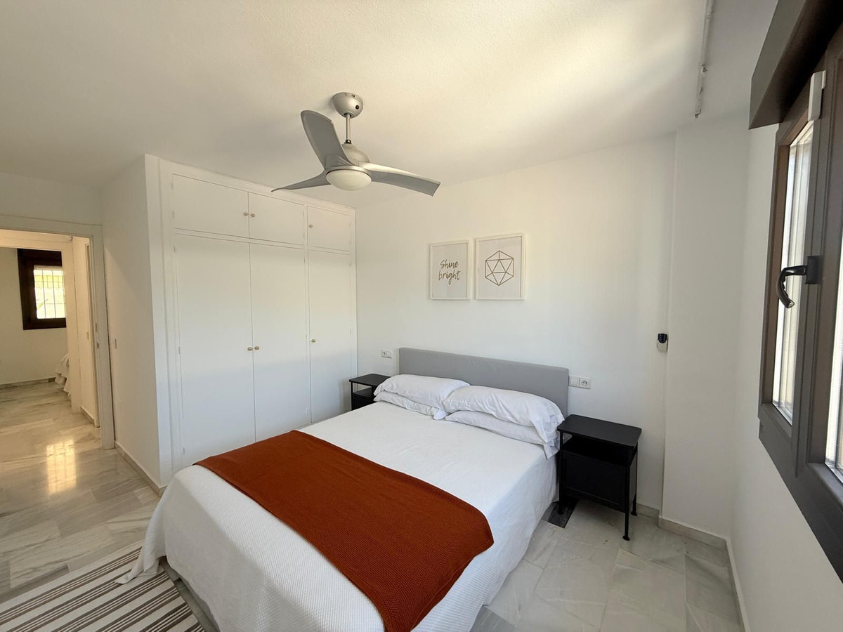 3 Bed Apartment for sale in Fuengirola Costa Del Sol, Málaga, Spain