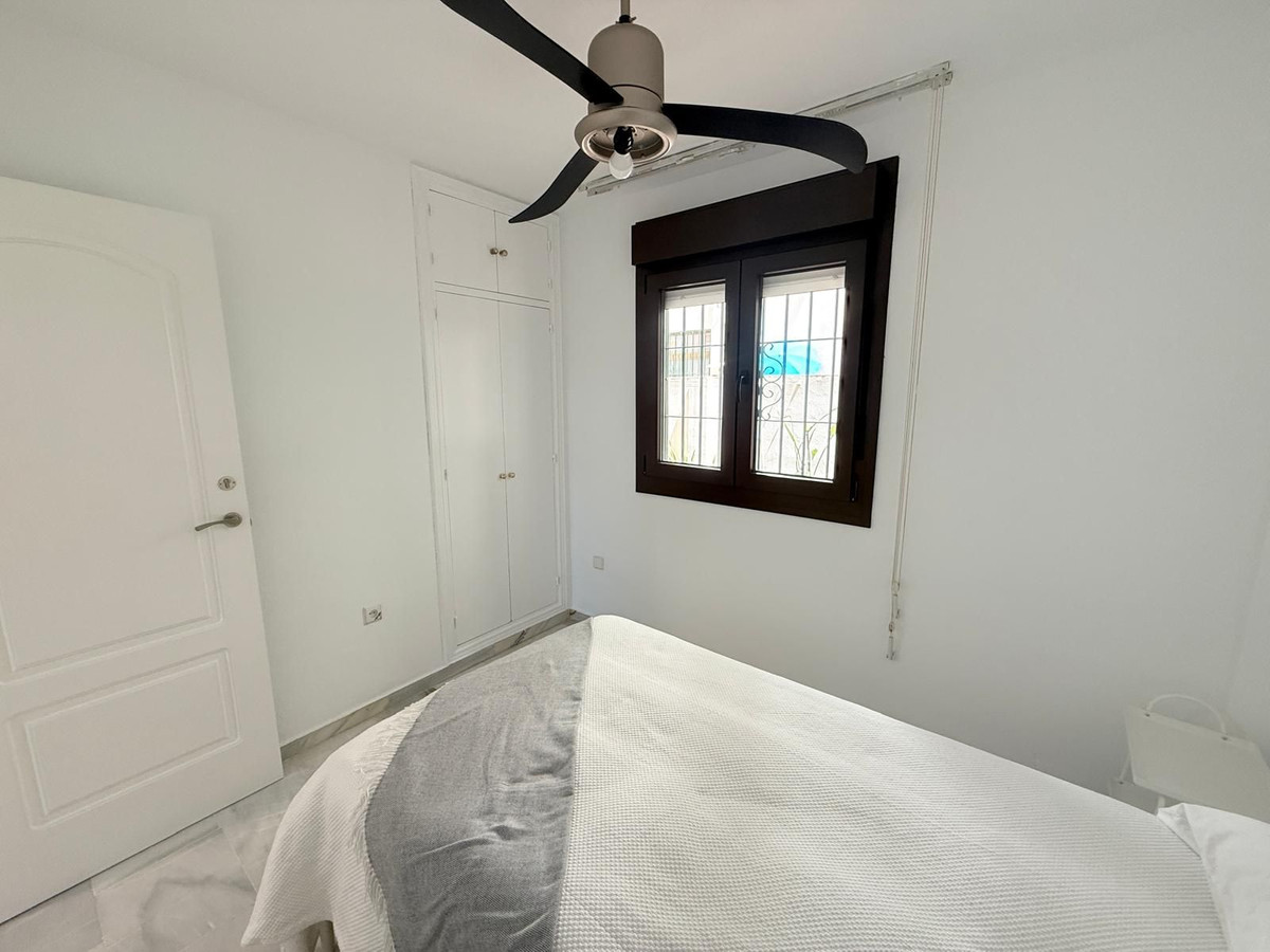 3 Bed Apartment for sale in Fuengirola Costa Del Sol, Málaga, Spain
