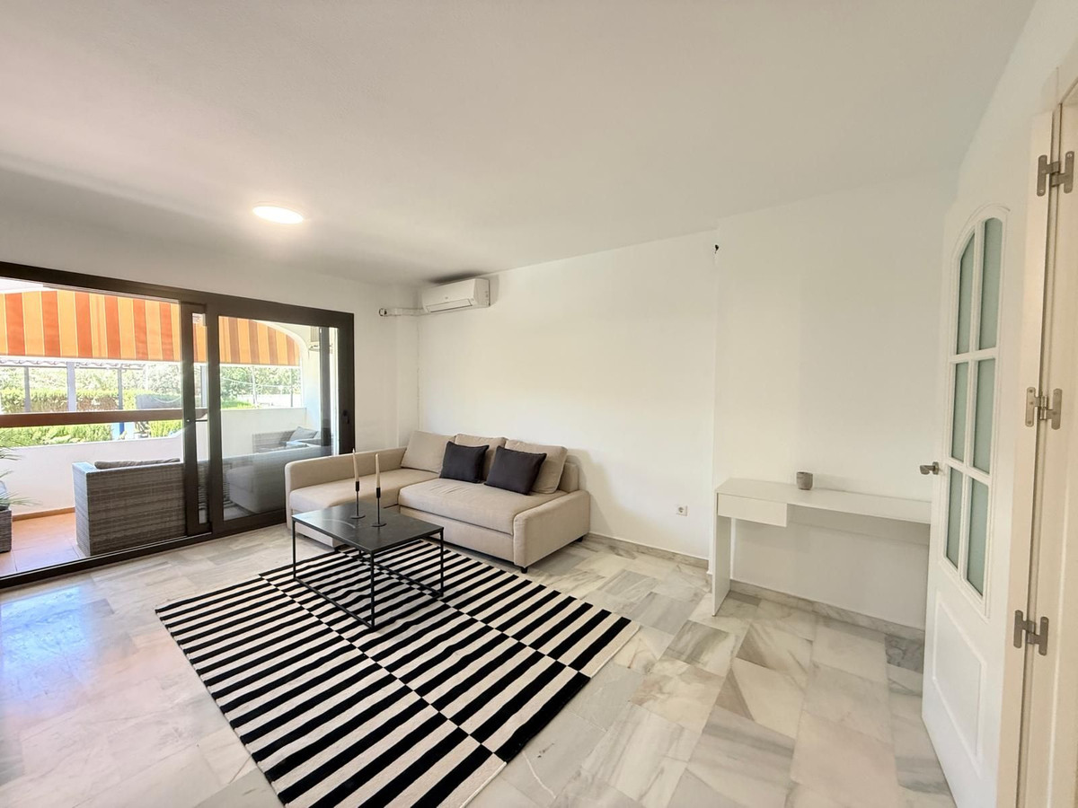 3 Bed Apartment for sale in Fuengirola Costa Del Sol, Málaga, Spain