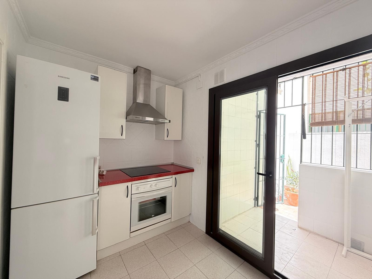 3 Bed Apartment for sale in Fuengirola Costa Del Sol, Málaga, Spain