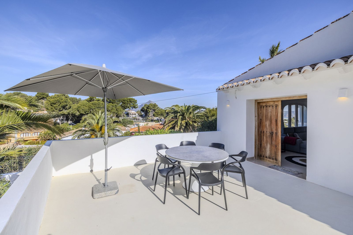 3 Bed Townhouse for sale in Javea Costa Blanca, Alicante, Spain