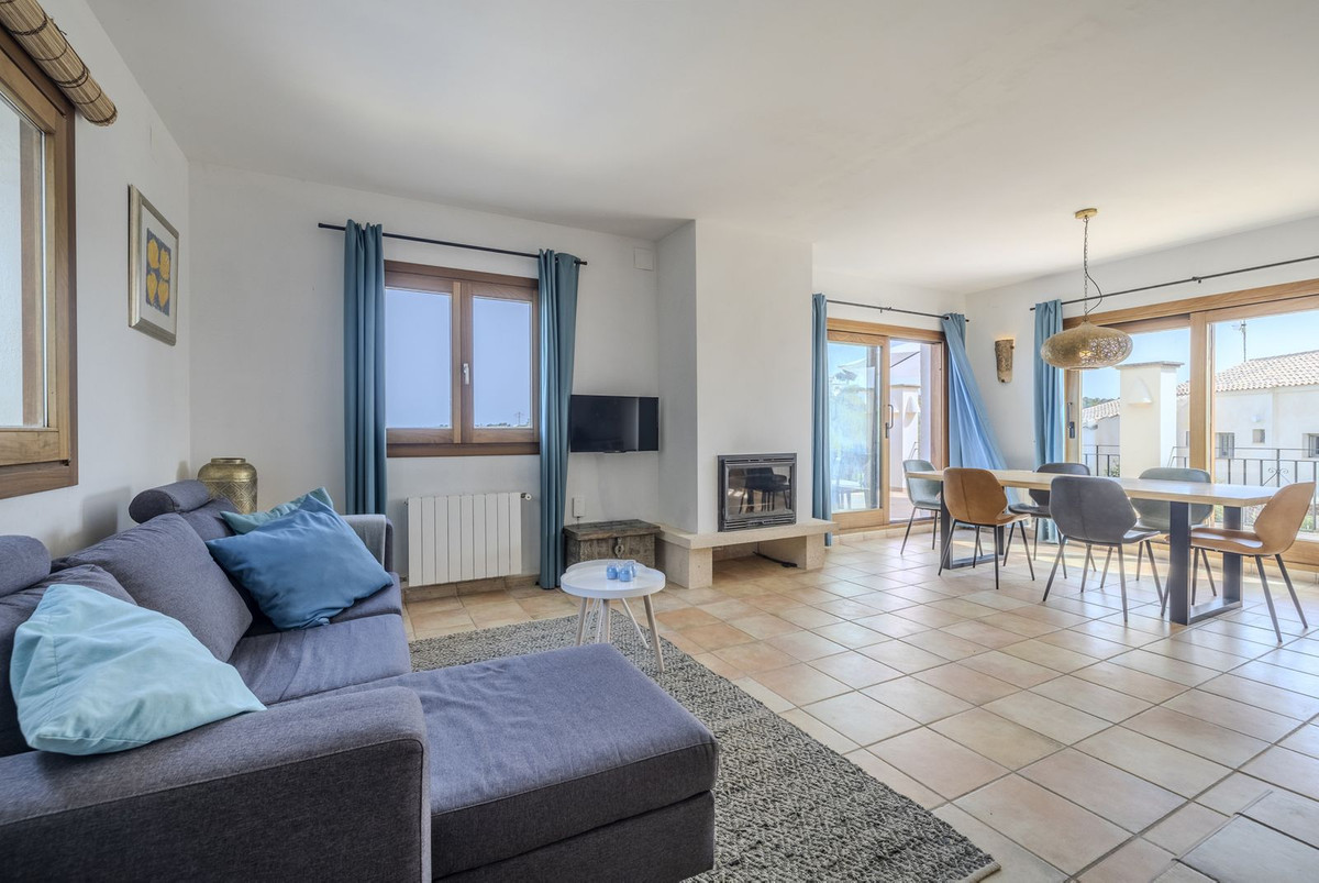 4 Bed Townhouse for sale in Javea Costa Blanca, Alicante, Spain