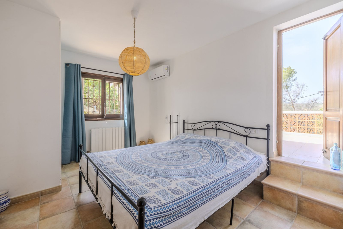 4 Bed Townhouse for sale in Javea Costa Blanca, Alicante, Spain