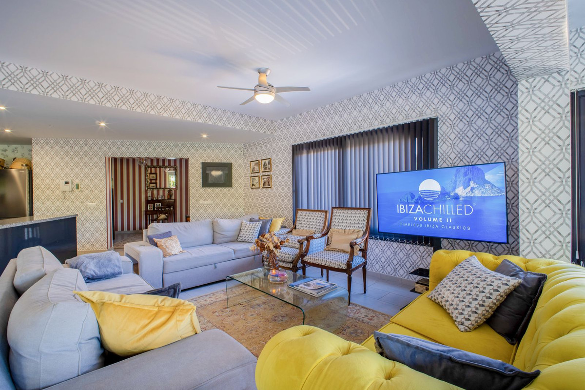 Se vende Villa - Chalet de 4 dormitorios en Costa Del Sol, Málaga, España