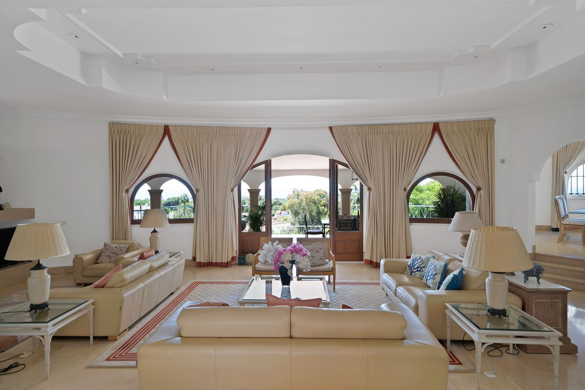 6 Bed Townhouse for sale in Hacienda Las Chapas Costa Del Sol, Málaga, Spain
