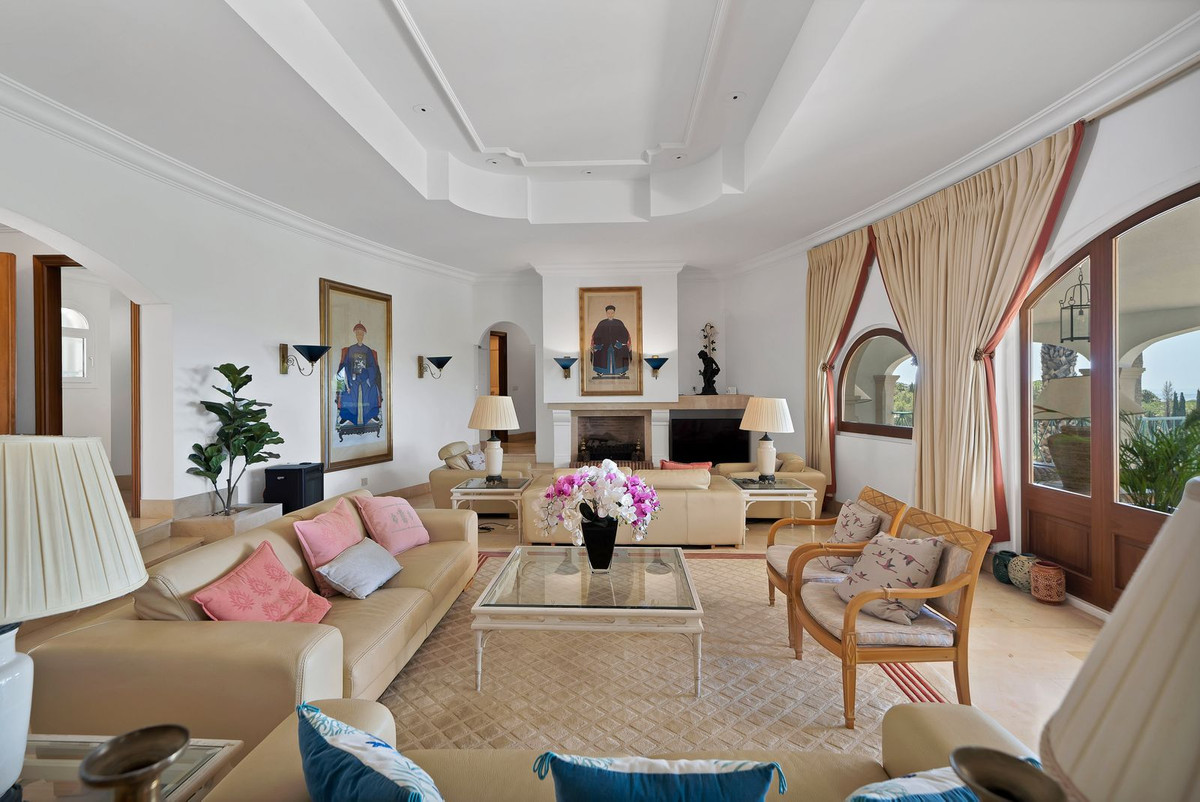 6 Bed Townhouse for sale in Hacienda Las Chapas Costa Del Sol, Málaga, Spain