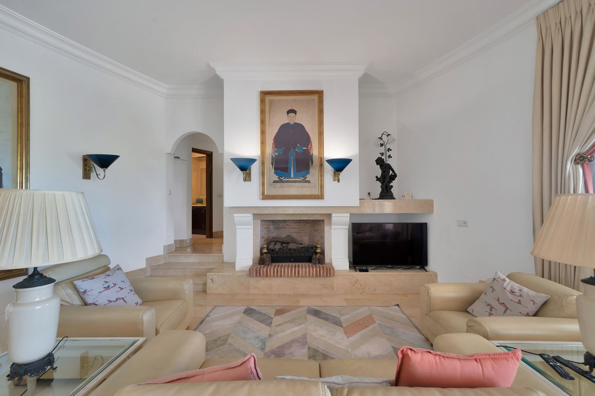6 Bed Townhouse for sale in Hacienda Las Chapas Costa Del Sol, Málaga, Spain