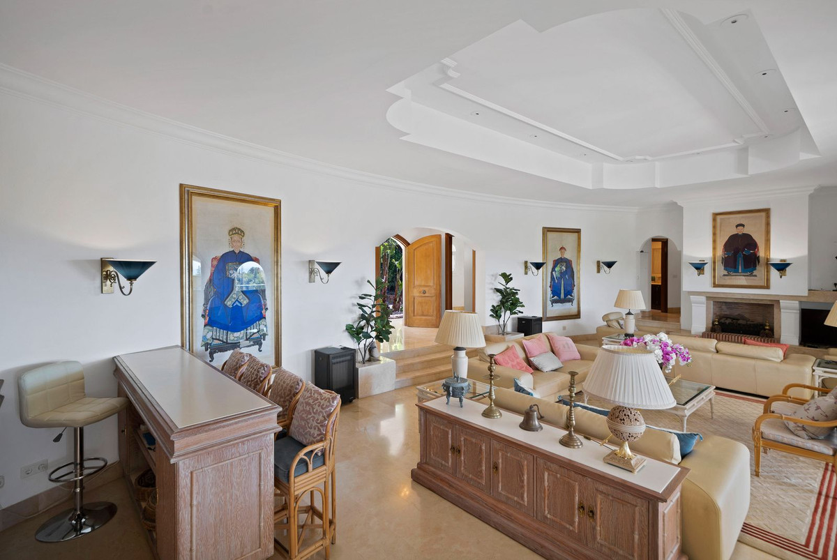 6 Bed Townhouse for sale in Hacienda Las Chapas Costa Del Sol, Málaga, Spain