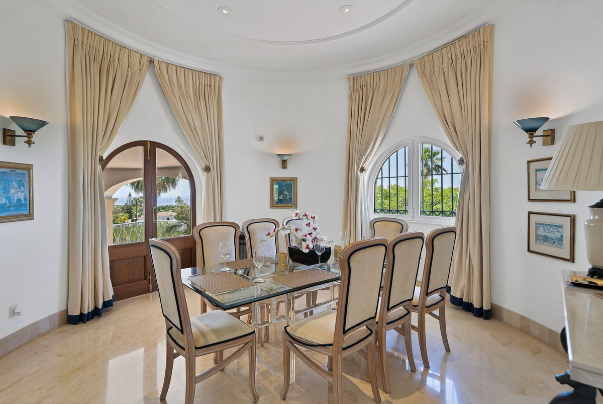 6 Bed Townhouse for sale in Hacienda Las Chapas Costa Del Sol, Málaga, Spain