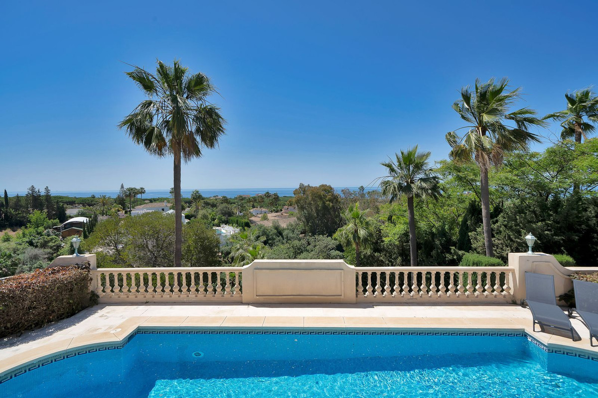 6 Bed Townhouse for sale in Hacienda Las Chapas Costa Del Sol, Málaga, Spain