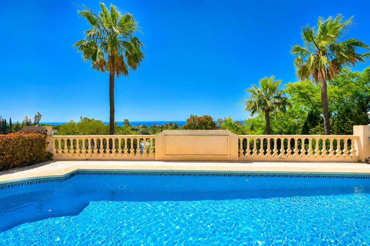 6 Bed Townhouse for sale in Hacienda Las Chapas Costa Del Sol, Málaga, Spain