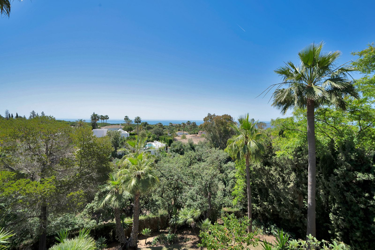 6 Bed Townhouse for sale in Hacienda Las Chapas Costa Del Sol, Málaga, Spain