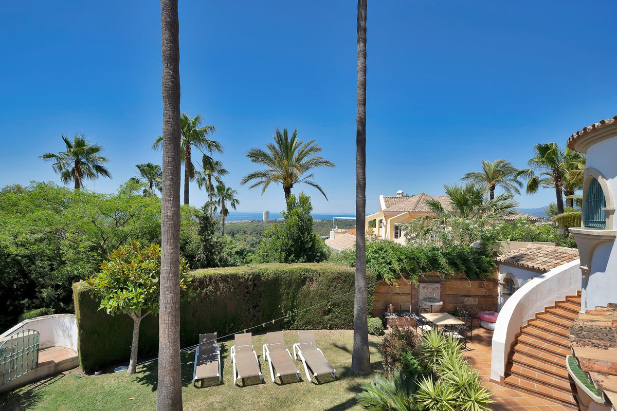 6 Bed Townhouse for sale in Hacienda Las Chapas Costa Del Sol, Málaga, Spain