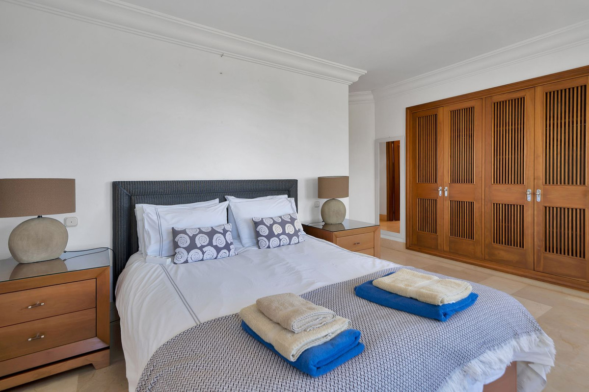 6 Bed Townhouse for sale in Hacienda Las Chapas Costa Del Sol, Málaga, Spain