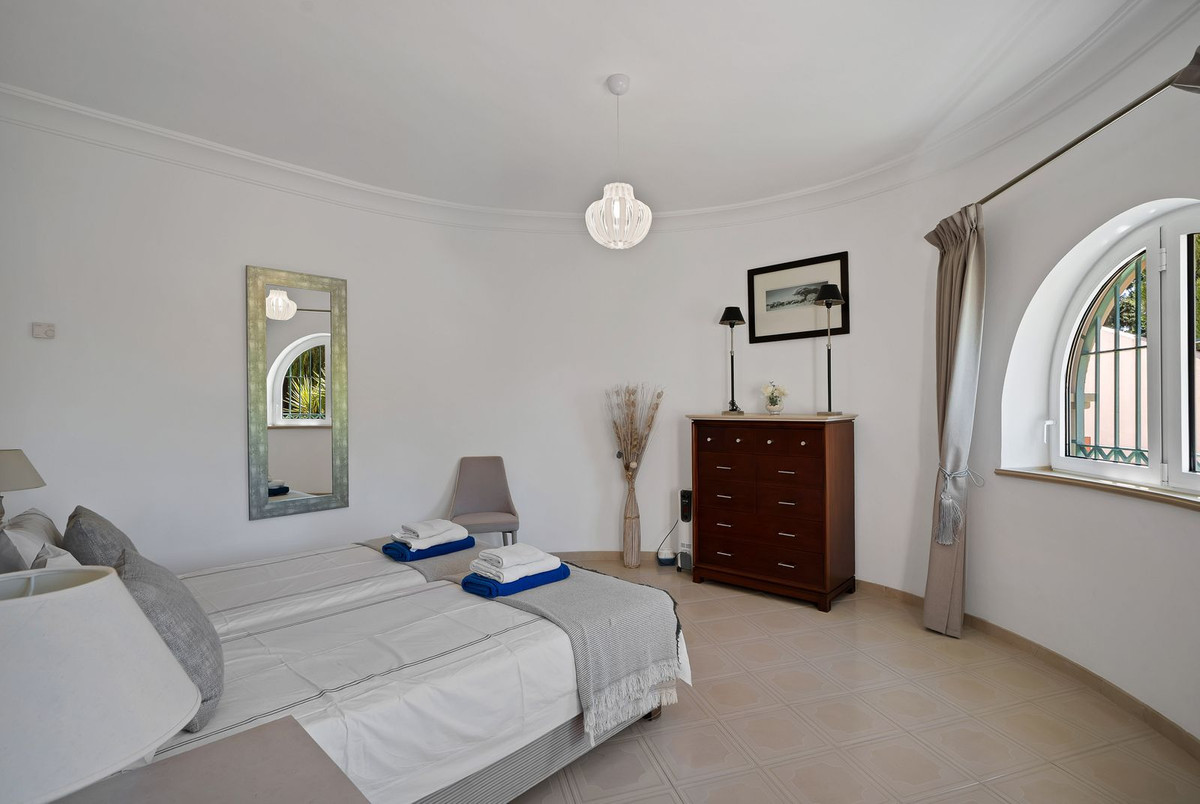 6 Bed Townhouse for sale in Hacienda Las Chapas Costa Del Sol, Málaga, Spain