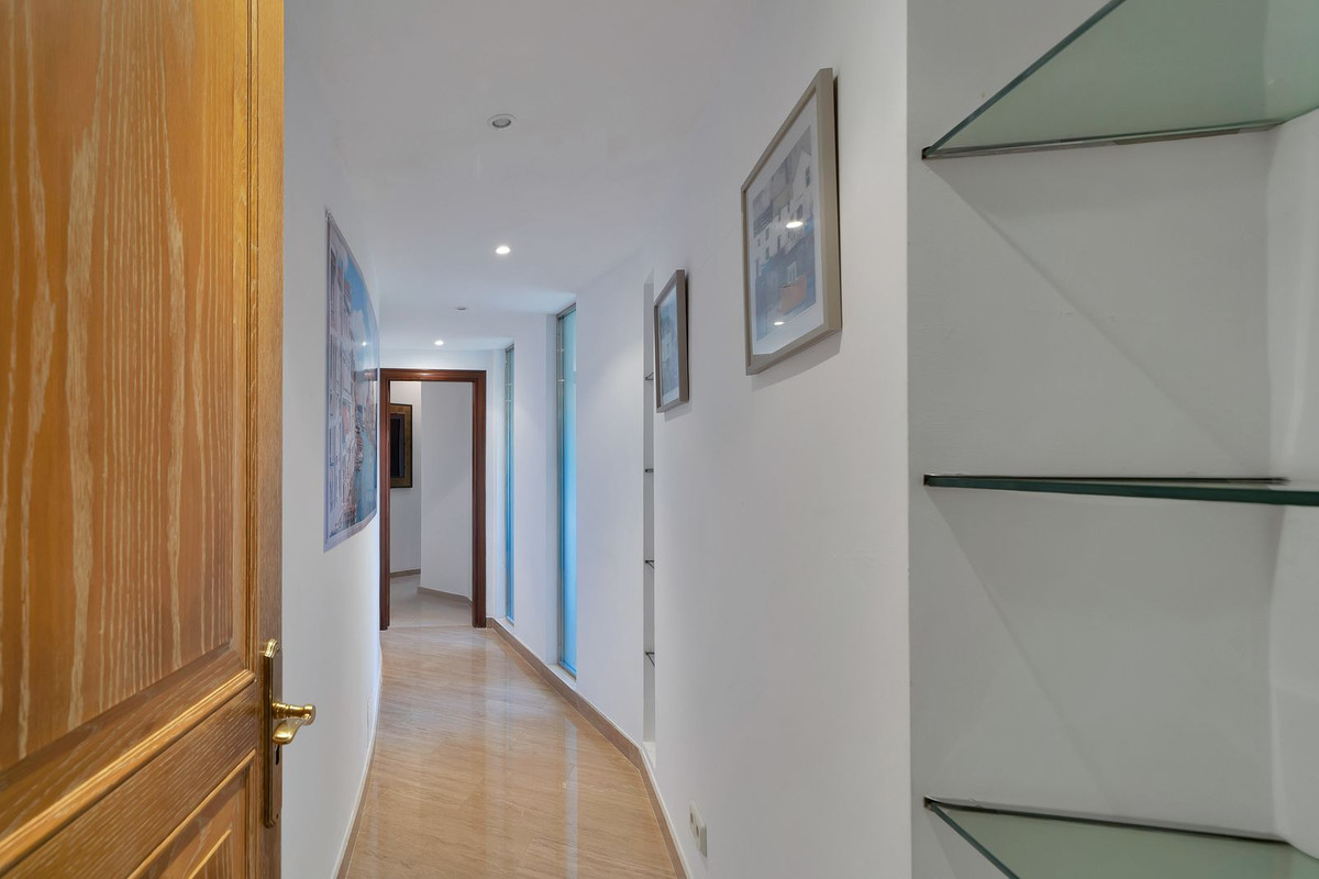 6 Bed Townhouse for sale in Hacienda Las Chapas Costa Del Sol, Málaga, Spain
