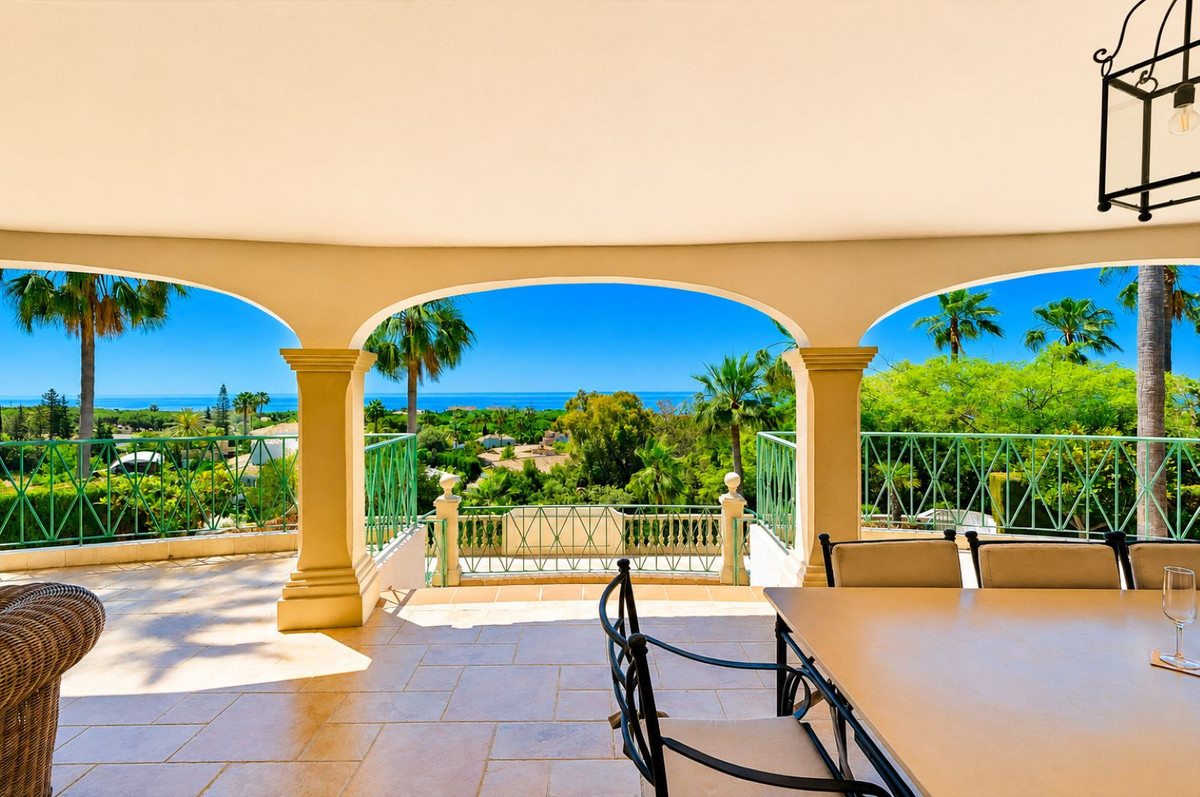 6 Bed Townhouse for sale in Hacienda Las Chapas Costa Del Sol, Málaga, Spain
