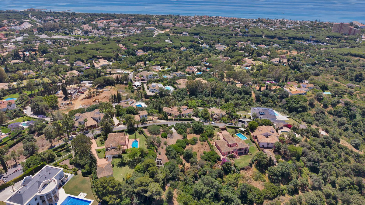 6 Bed Townhouse for sale in Hacienda Las Chapas Costa Del Sol, Málaga, Spain