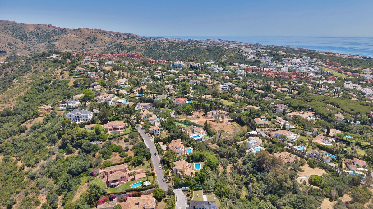 6 Bed Townhouse for sale in Hacienda Las Chapas Costa Del Sol, Málaga, Spain
