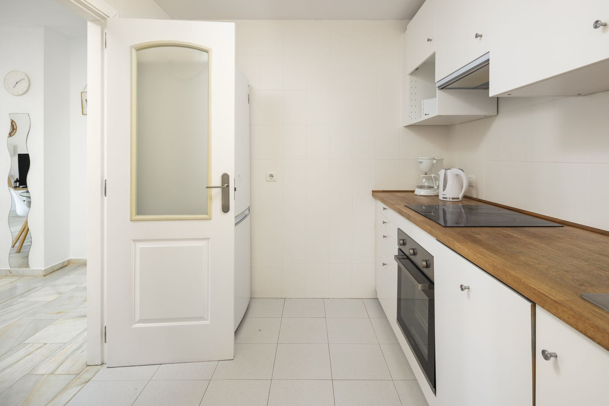 2 Bed Apartment for sale in Benalmadena Costa Del Sol, Málaga, Spain