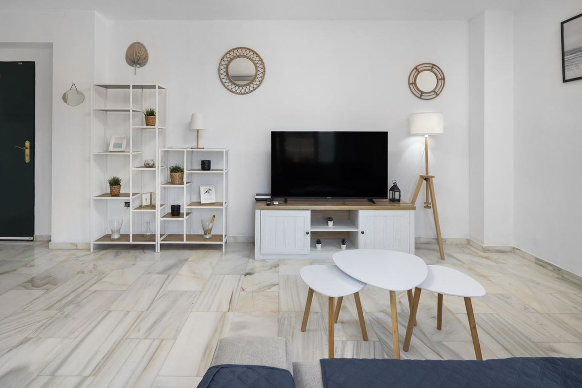 2 Bed Apartment for sale in Benalmadena Costa Del Sol, Málaga, Spain