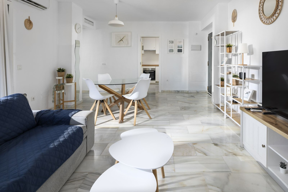 2 Bed Apartment for sale in Benalmadena Costa Del Sol, Málaga, Spain