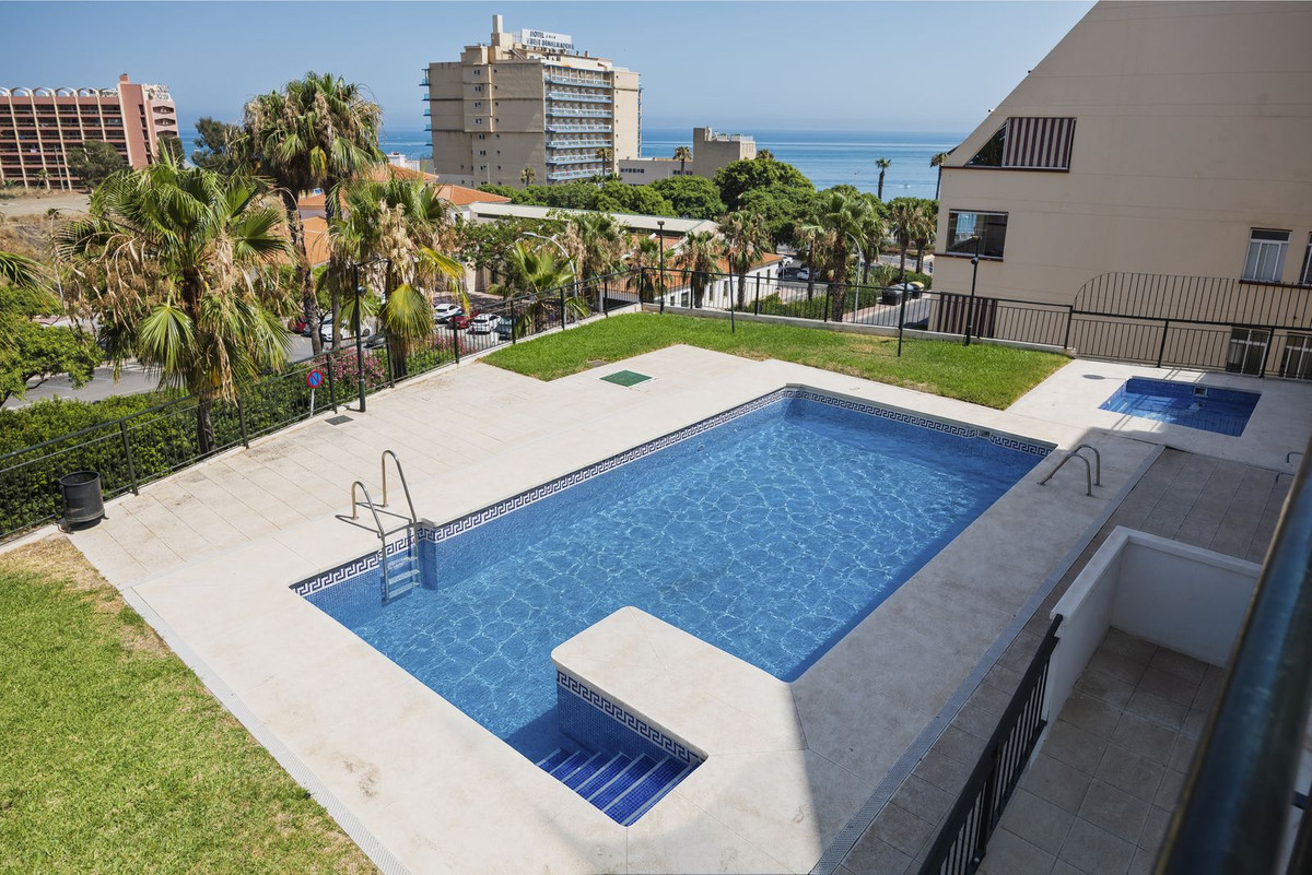 2 Bed Apartment for sale in Benalmadena Costa Del Sol, Málaga, Spain