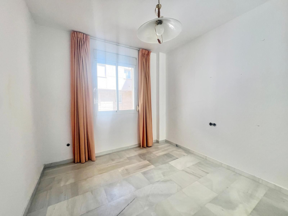 3 Bed Apartment for sale in Estepona Costa Del Sol, Málaga, Spain
