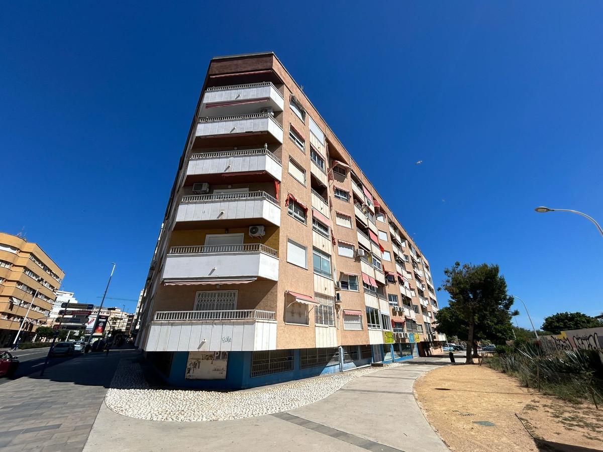 3 Bed Apartment for sale in Torrevieja Costa Blanca, Alicante, Spain